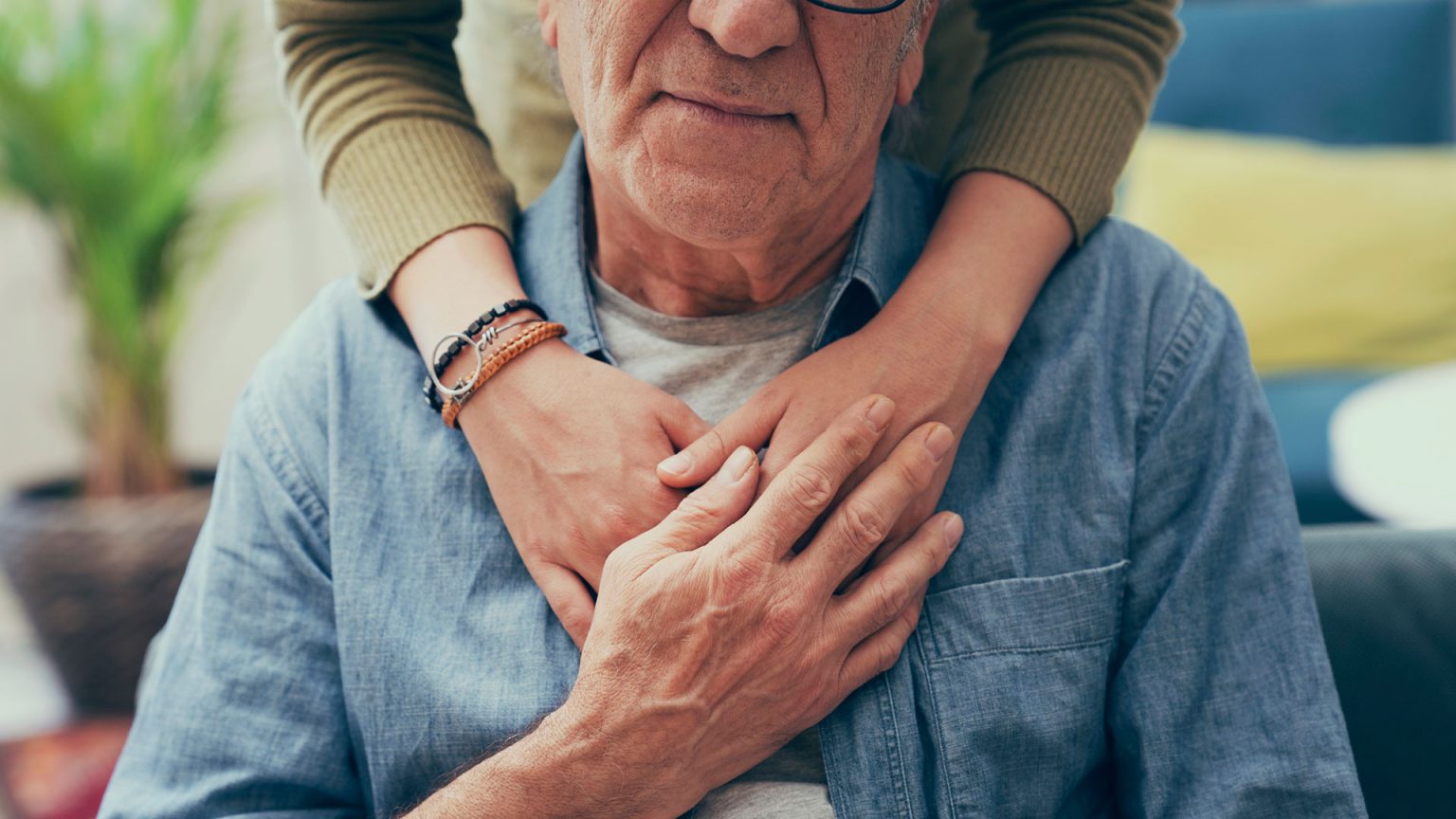 How to calm somebody with dementia?